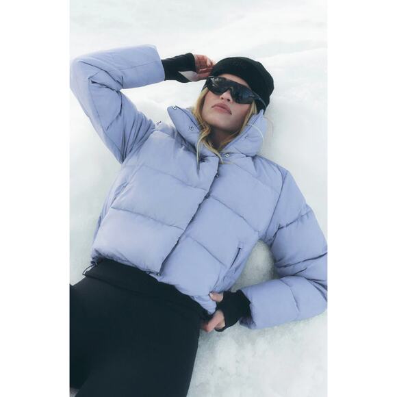 Alo Yoga Gold Rush Puffer Winter Frost Size XXS NWT - Picture 1 of 5